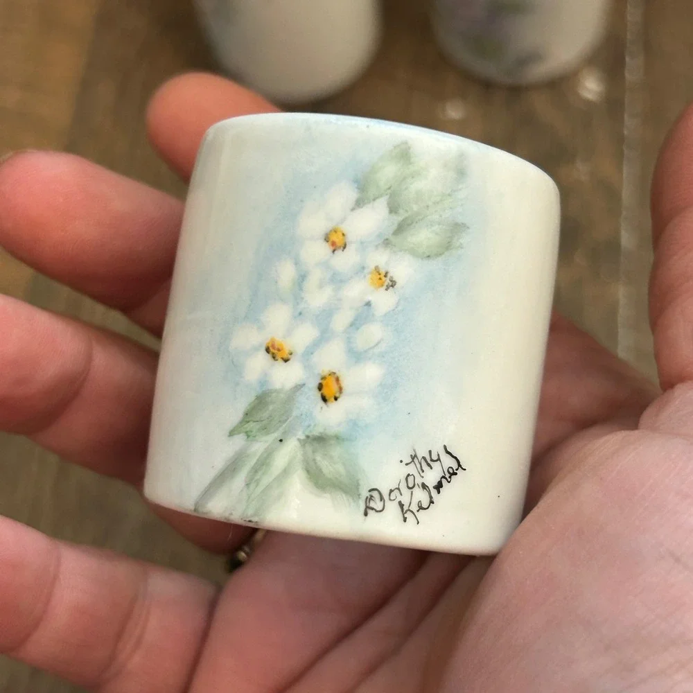 Dorothy Kimmel Vintage Hand Painted Floral Porcelain Napkin Rings Set of 5 White